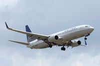 N77261 @ IAH - At Houston Intercontinental - by Zane Adams