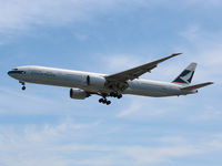 B-KPC @ CYYZ - A Cathay Pacific Boeing 777 landing on rwy 33L at Toronto Int'l Airport