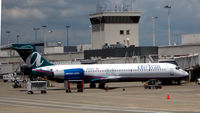 N933AT @ KATL - Atlanta - by Ronald Barker