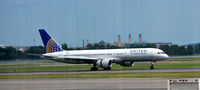 N507UA @ KDCA - Landing National - by Ronald Barker
