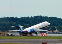 N955AT @ KDCA - Takeoff National - by Ronald Barker