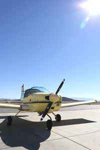 N6446L @ F70 - French Valley fuel pit