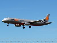 VH-VWZ @ YMML - VH-VWZ Jetstar Airbus A320-231 on approach to rwy 34 at Tullamarine 20131019 - by red750