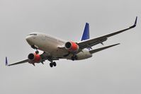LN-TUM @ EGLL - Approach to 27R. - by John Coates
