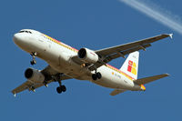 EC-HTB @ EGLL - Airbus A320-214 [1530] (Iberia) Home~G 15/03/2010 On approach 27R. - by Ray Barber