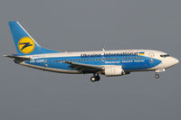 UR-GBB @ VIE - Ukraine International Airlines - by Joker767
