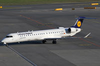 D-ACKA @ VIE - Lufthansa Regional (City Line)
