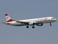 OE-LBB photo, click to enlarge OE-LBB photo, click to enlarge