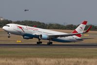 OE-LAW @ LOWW - Austrian Airlines 767-300 - by Andy Graf - VAP