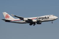 LX-OCV @ LOWW - Cargolux 747-400 - by Andy Graf - VAP