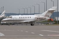 M-OLLE @ LOWW - Hawker 750