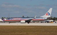 N852NN @ MIA - American 737-800 - by Florida Metal