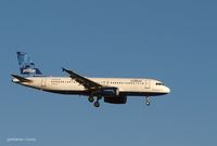 N729JB @ KJFK - If You Can Read This, You're Blue Close