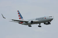 N383AN @ DFW - Landing at DFW Airport - by Zane Adams