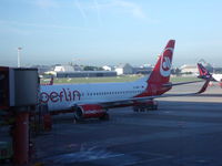 D-ABKI @ EDDH - air berlin at eddh - by christian maurer