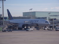 N781UA @ EDDF - 777-222 - by christian maurer