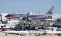 N902AN @ MIA - American 737-800 - by Florida Metal