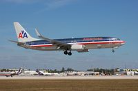 N904NN @ MIA - American 737-800 - by Florida Metal