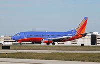 N642WN @ KMKE - Boeing 737-300 - by Mark Pasqualino