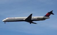 N923DL @ MCO - Delta MD-88