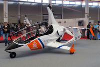 OE-VXI @ EDNY - ArrowCopter - by Loetsch Andreas