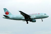 C-FYNS @ CYYZ - Airbus A319-114 [0572] (Air Canada) Toronto~C 21/06/2005