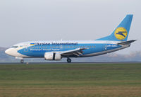 UR-GBC @ LOWW - Ukraine International B737 - by Thomas Ranner