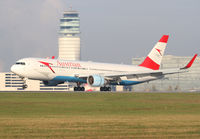OE-LAE @ LOWW - Austrian B767 - by Thomas Ranner