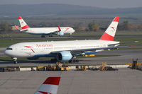 OE-LPB @ LOWW - Austrian B777 - by Thomas Ranner