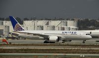 N29907 @ KLAX - Taxiing to gate at LAX - by Todd Royer
