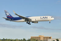 N418LA @ KMIA - Miami International
