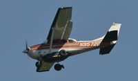 N9572G @ Z41 - Landing at Lake Hood Strip - by Todd Royer