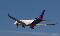 OO-SFY @ KJFK - Going to a landing on 31R @ JFK - by Gintaras B.