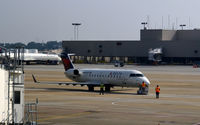 N8432A @ KATL - Taxi Atlanta - by Ronald Barker