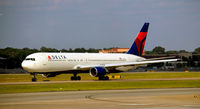 N137DL @ KATL - Taxi Atlanta - by Ronald Barker