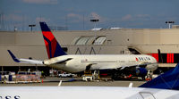 N172DN @ KATL - Atlanta - by Ronald Barker