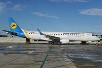 UR-EME @ LOWW - Ukraine International Embraer 190 - by Dietmar Schreiber - VAP
