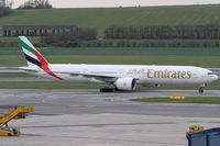 A6-ECA @ VIE - Emirates