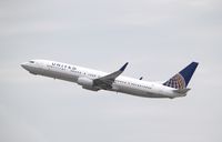 N37464 @ KLAX - Boeing 737-900ER - by Mark Pasqualino