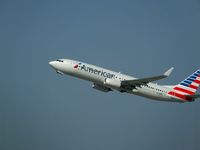 N936NN @ LAX - American N936NN displays new paint scheme leaving LAX - by Gene Arshansky