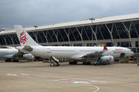 B-HWM @ ZSPD - At Pu Dong - by Micha Lueck