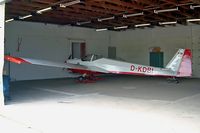 D-KDBI @ EDOX - Scheibe SF-25C Falke 1700 [44258] Renneritz-Wolfen~D 22/05/2004 - by Ray Barber