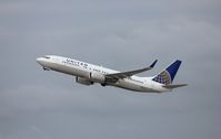N33264 @ KLAX - Boeing 737-800