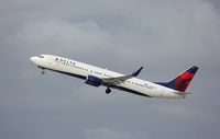 N802DN @ KLAX - Boeing 737-900ER