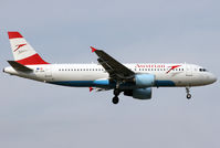 OE-LBN @ LOWW - Austrian - by Loetsch Andreas