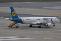 UR-EME @ LOWW - Ukraine International ERJ 190