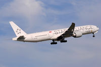 9V-SWJ @ EDDM - Singapore Airlines - Star Alliance