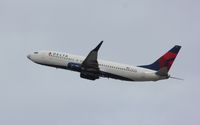 N3769L @ KLAX - Boeing 737-800 - by Mark Pasqualino