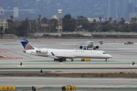 N712SK @ KLAX - CL-600-2C10