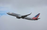N809NN @ KLAX - Boeing 737-800 - by Mark Pasqualino